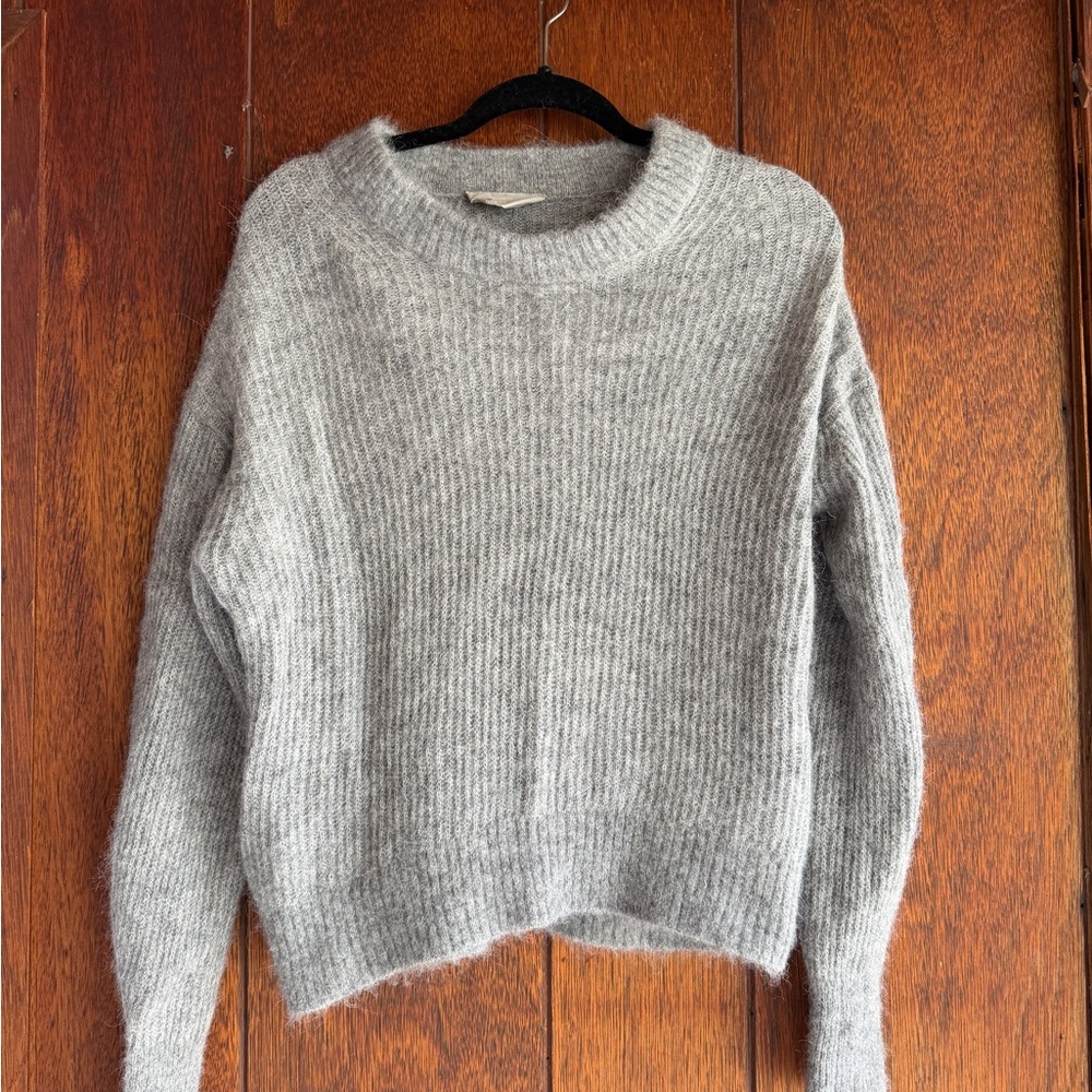 Everlane Cocoon Crew in Alpaca Soft Gray Crew Neck Sweater